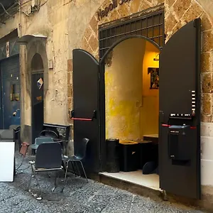 Casa Giulia , Napoli Italia